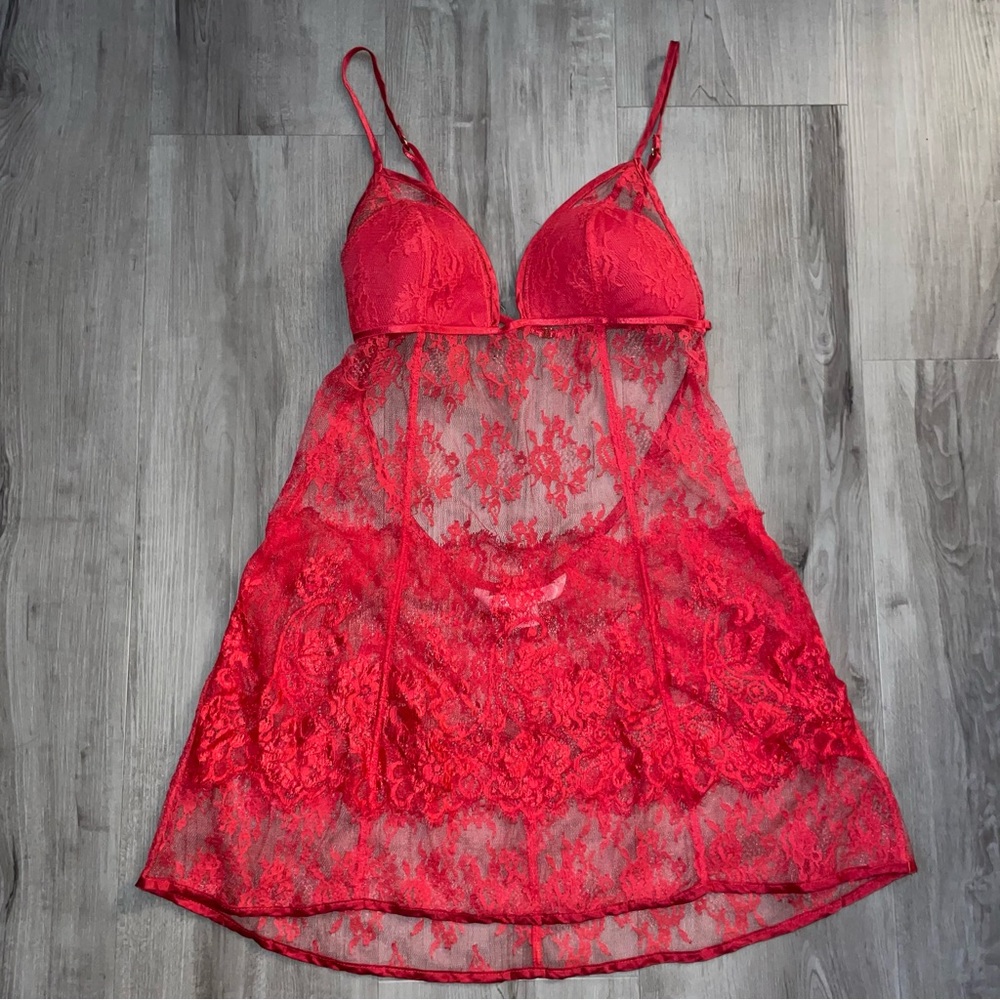 Victoria’s Secret Red Lace Lingerie S - Picture 2 of 7